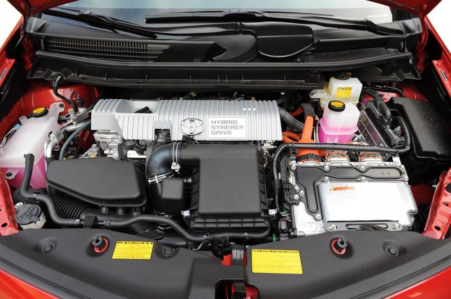  Toyota Prius V 2011 года  (фото 142 из 208)